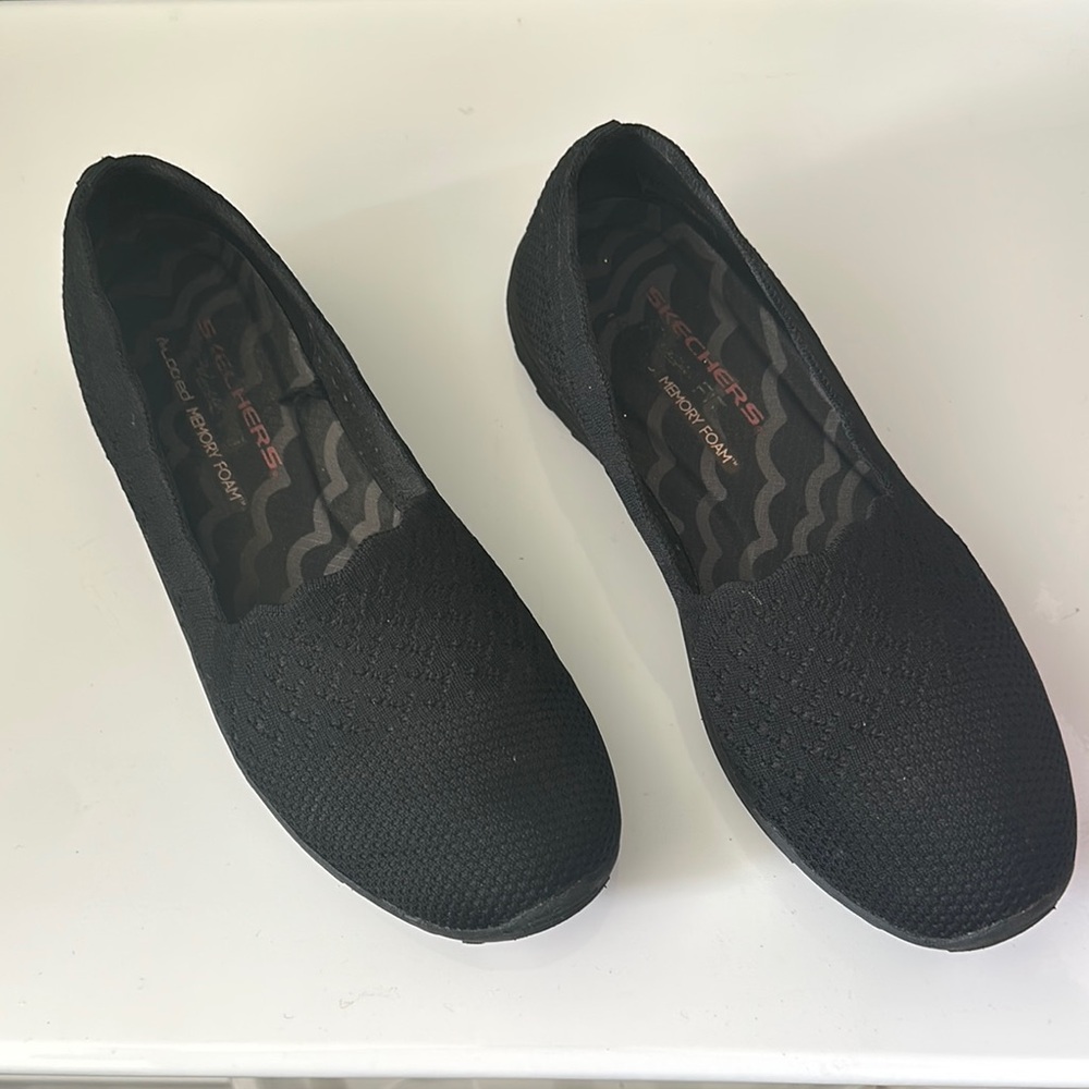 Skechers Memory foam Women's Black Slip-On Shoes